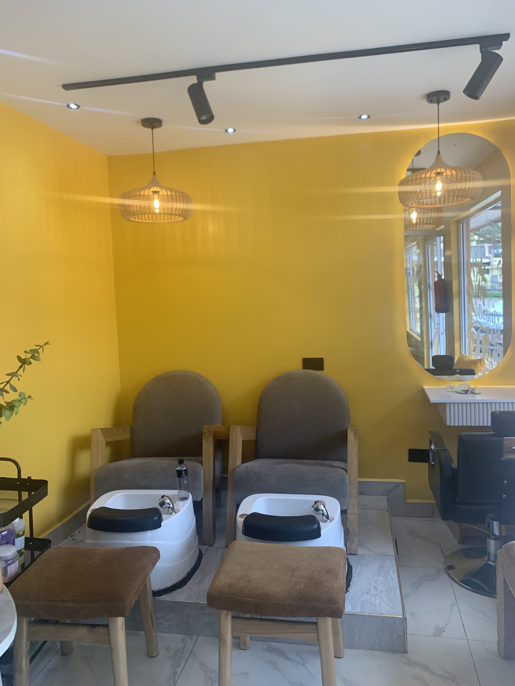 Pedicure Room